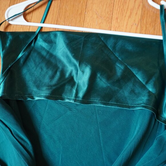 Shein Green Satin Dress || S - Picture 4 of 5